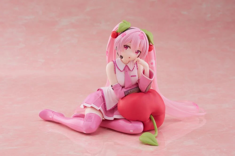 Sakura Miku Desktop Cute Figure (Cherry Cushion Ver.) - Preorder Art toy Taito