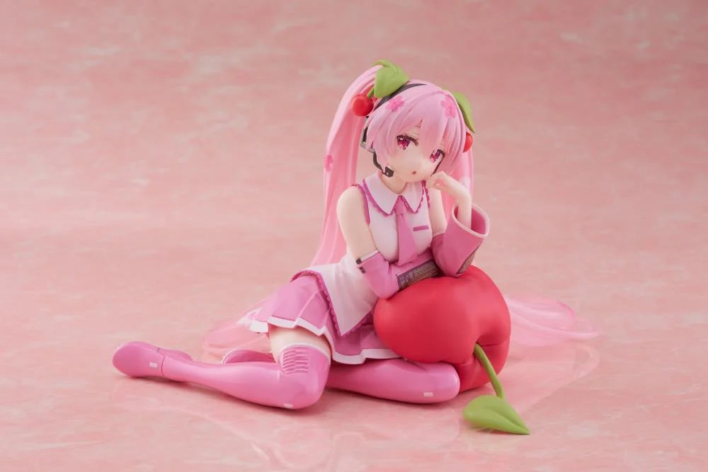 Sakura Miku Desktop Cute Figure (Cherry Cushion Ver.) - Preorder Art toy Taito