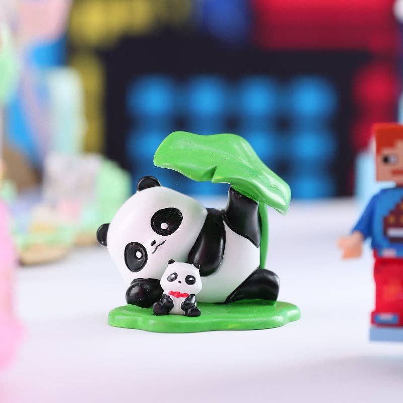 PANDA FIGURINE BLIND BOX