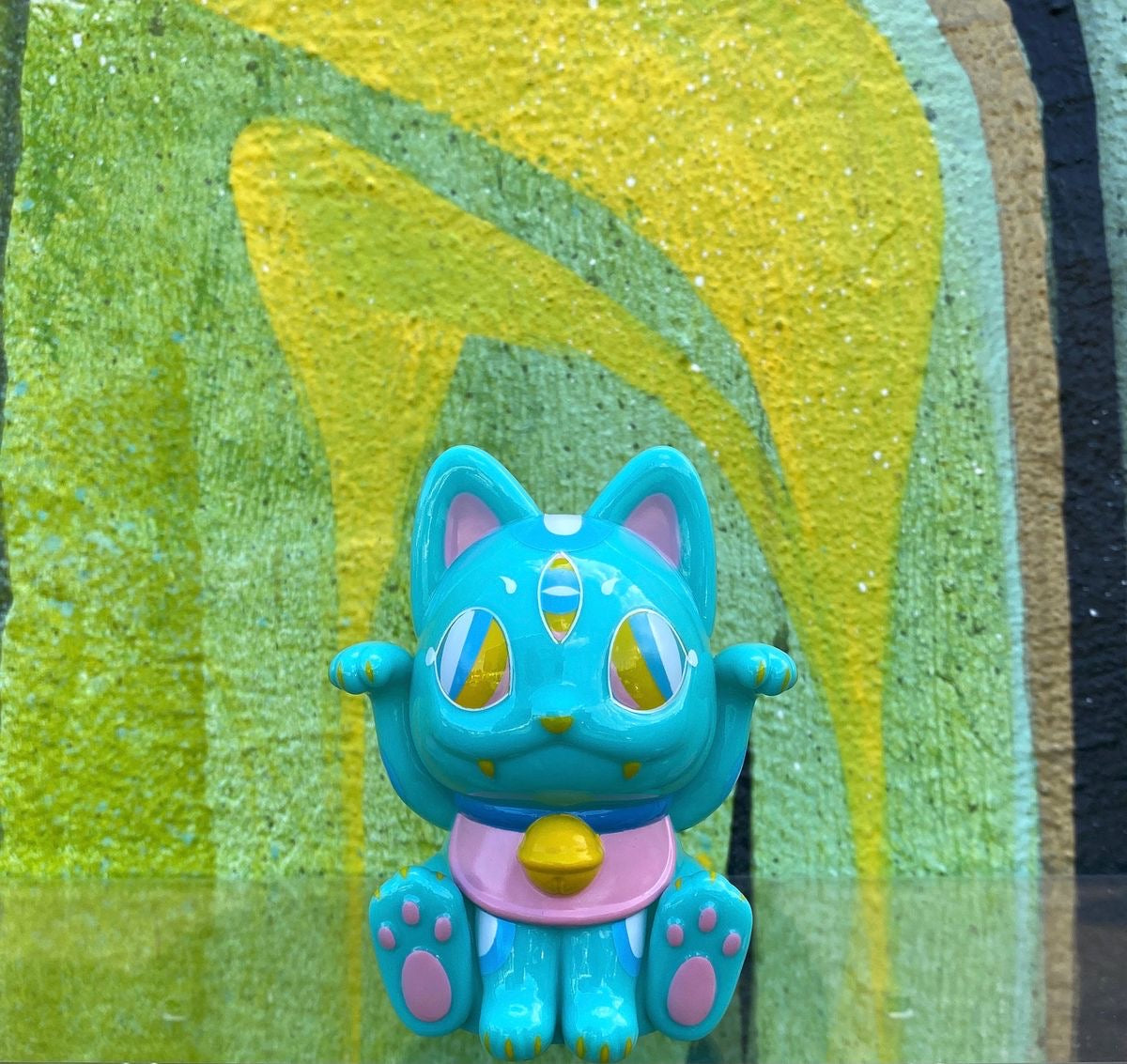 Alien Third Eye Cat by MomoMonsTER Designer Art Toy MomoMonsTER