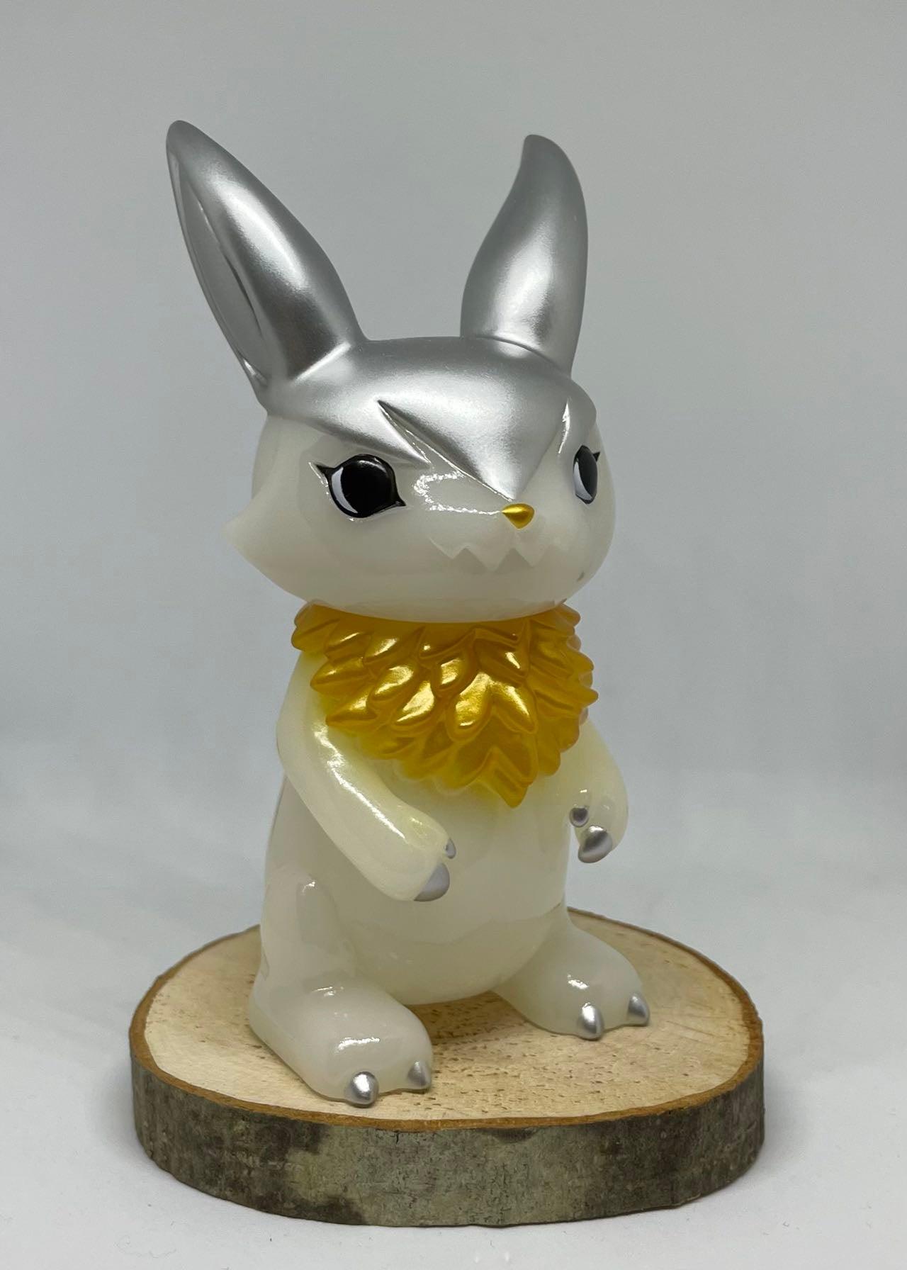 Silver Ear MIMILA by DEVILROBOTS - Bubble Wrapp Toys